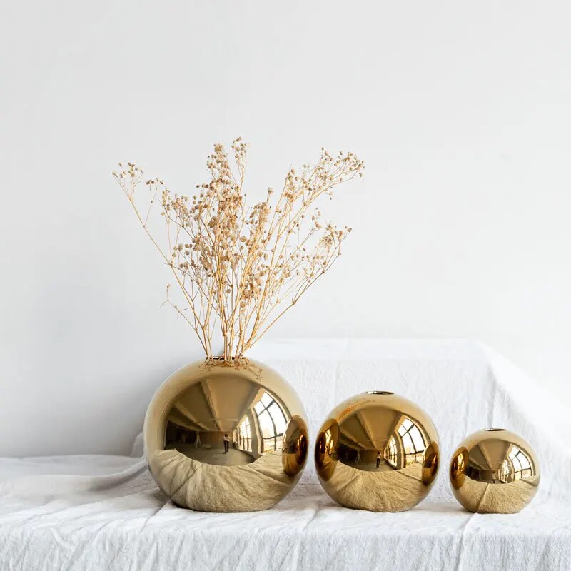 Golden Ceramic Round Vase for Home Decoration