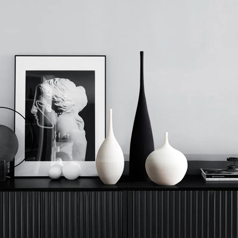 Minimalist Handmade Zen Art Vase (Ceramic Living Room Decoration)